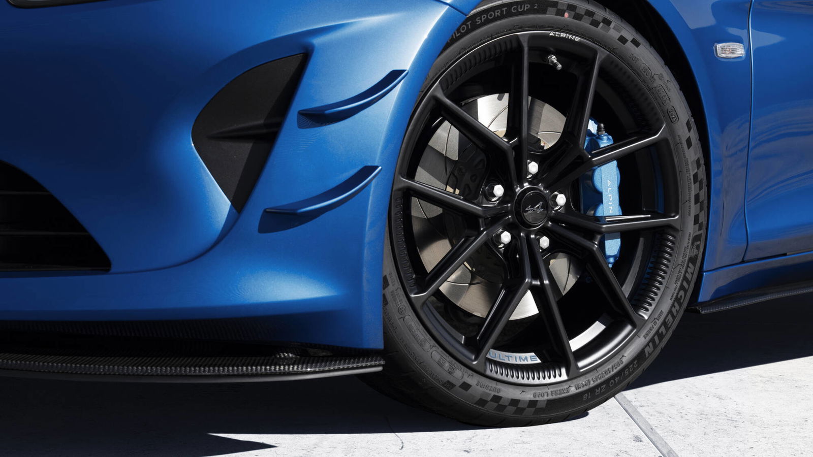 Alpine A110 R Ultime - front detail